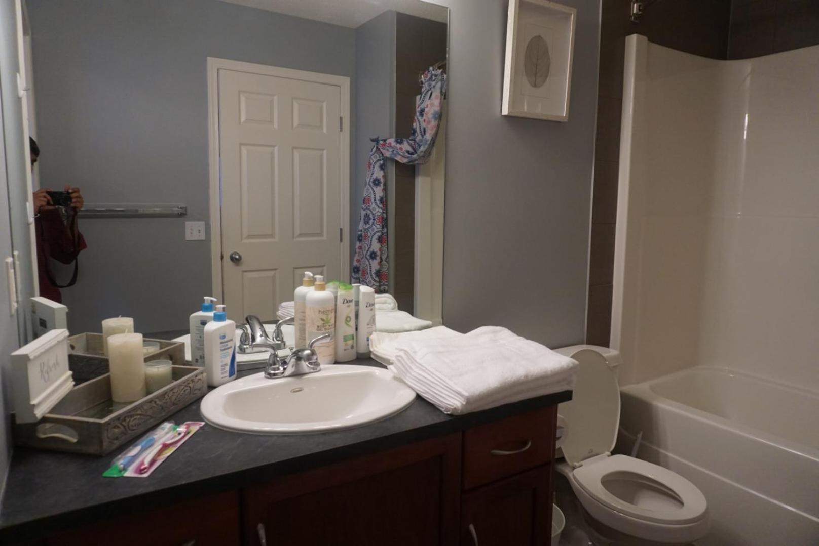 Homestay Cozy Comfort In Se Calgary, Canada Calgary